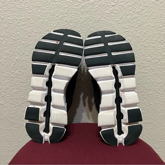 On Cloudswift Women’s Road Running Shoes Size 7 Black And White Lace Up - Picture 3 of 7